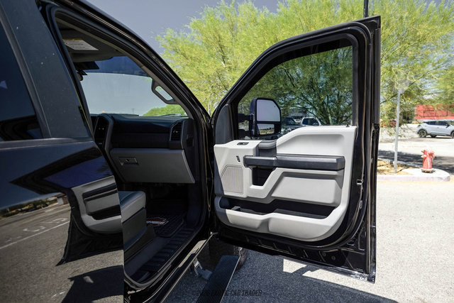 Used 2020 Ford F250 4x4 Crew Cab Super Duty image 23