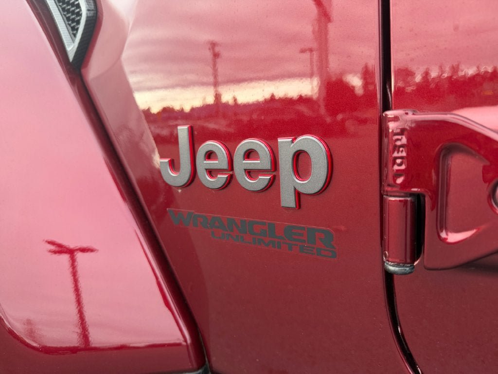 Used 2021 Jeep Wrangler Unlimited Rubicon AWD/4WD image 34