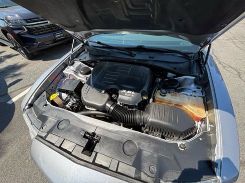 Used 2014 Dodge Charger SXT RWD image 15