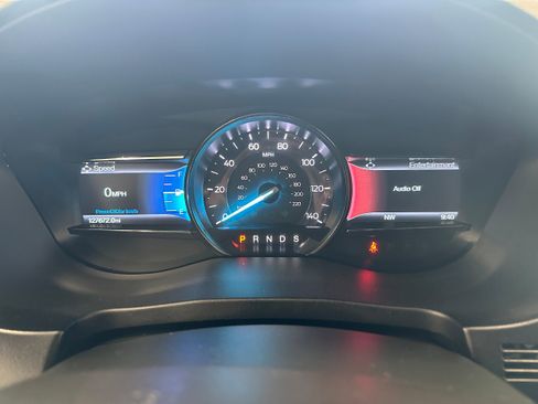 Used 2018 Ford Explorer XLT w/ Equipment Group 202A image 23