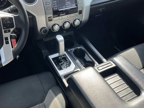 Used 2018 Toyota Tundra SR5 w/ SR5 Upgrade Package image 14