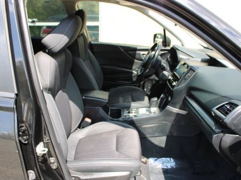 Used 2022 Subaru Forester Premium AWD/4WD image 8