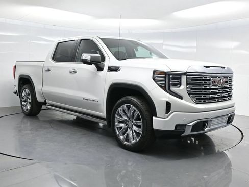 Used 2023 GMC Sierra 1500 Denali w/ Denali Reserve Package AWD/4WD image 46