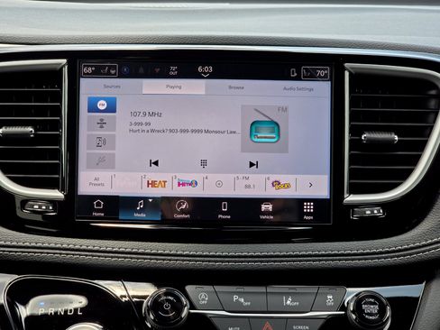 New 2026 Chrysler Pacifica Select w/ S Appearance Package FWD image 11