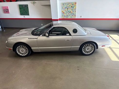 Used 2004 Ford Thunderbird RWD image 42