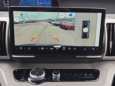 New 2026 Ford Expedition Active image 14