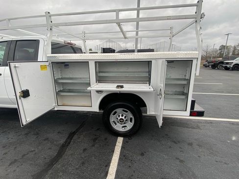 Used 2024 Chevrolet Silverado 2500 W/T w/ WT Convenience Package RWD image 25