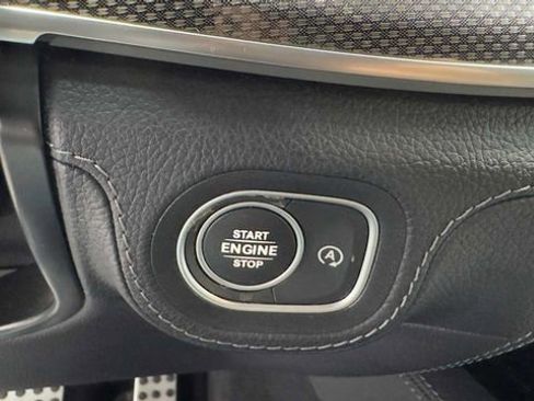 Used 2022 Mercedes-Benz GLE 350 4MATIC w/ AMG Line Exterior image 26
