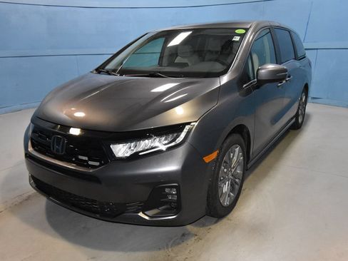 Used 2026 Honda Odyssey Touring image 26
