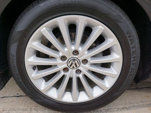 Used 2017 Volkswagen Passat 1.8T SE w/ SE Lighting Package FWD image 12
