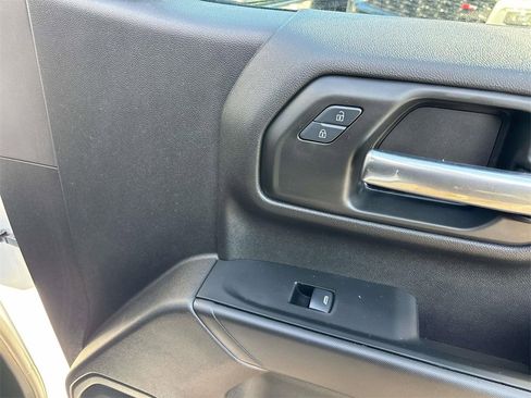 Used 2024 GMC Sierra 1500 Pro w/ Pro Value Package image 12