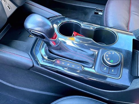 Used 2022 Chevrolet Blazer RS w/ Enhanced Convenience Package image 19