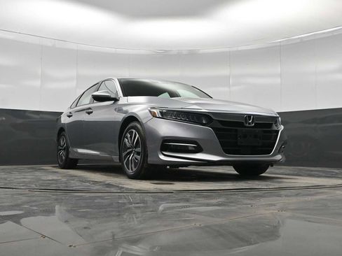 Used 2019 Honda Accord Touring image 31