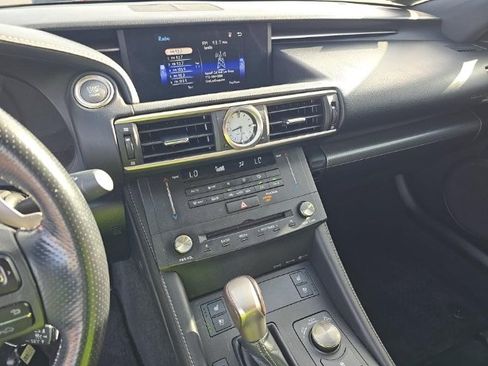 Used 2017 Lexus RC 200t F Sport RWD image 11