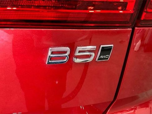 Certified 2024 Volvo XC60 B5 Core image 8