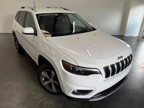 Used 2019 Jeep Cherokee Limited FWD image 24