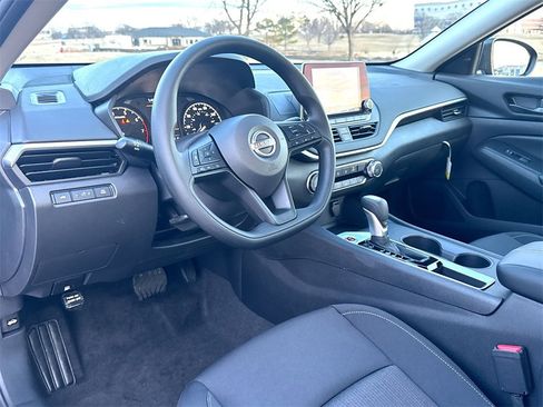 New 2025 Nissan Altima 2.5 S image 36