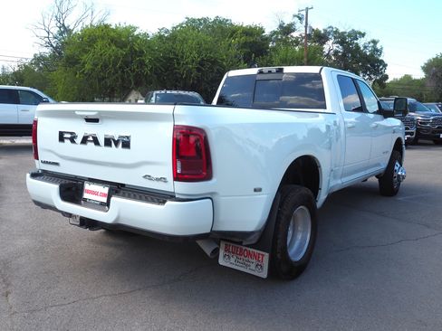 New 2025 RAM 3500 Laramie image 7