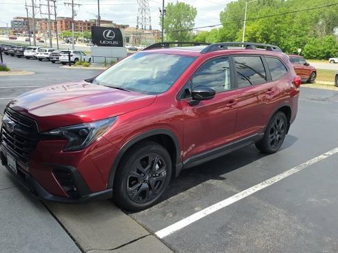 Used 2025 Subaru Ascent Bronze Edition w/ Onyx Package AWD/4WD image 4