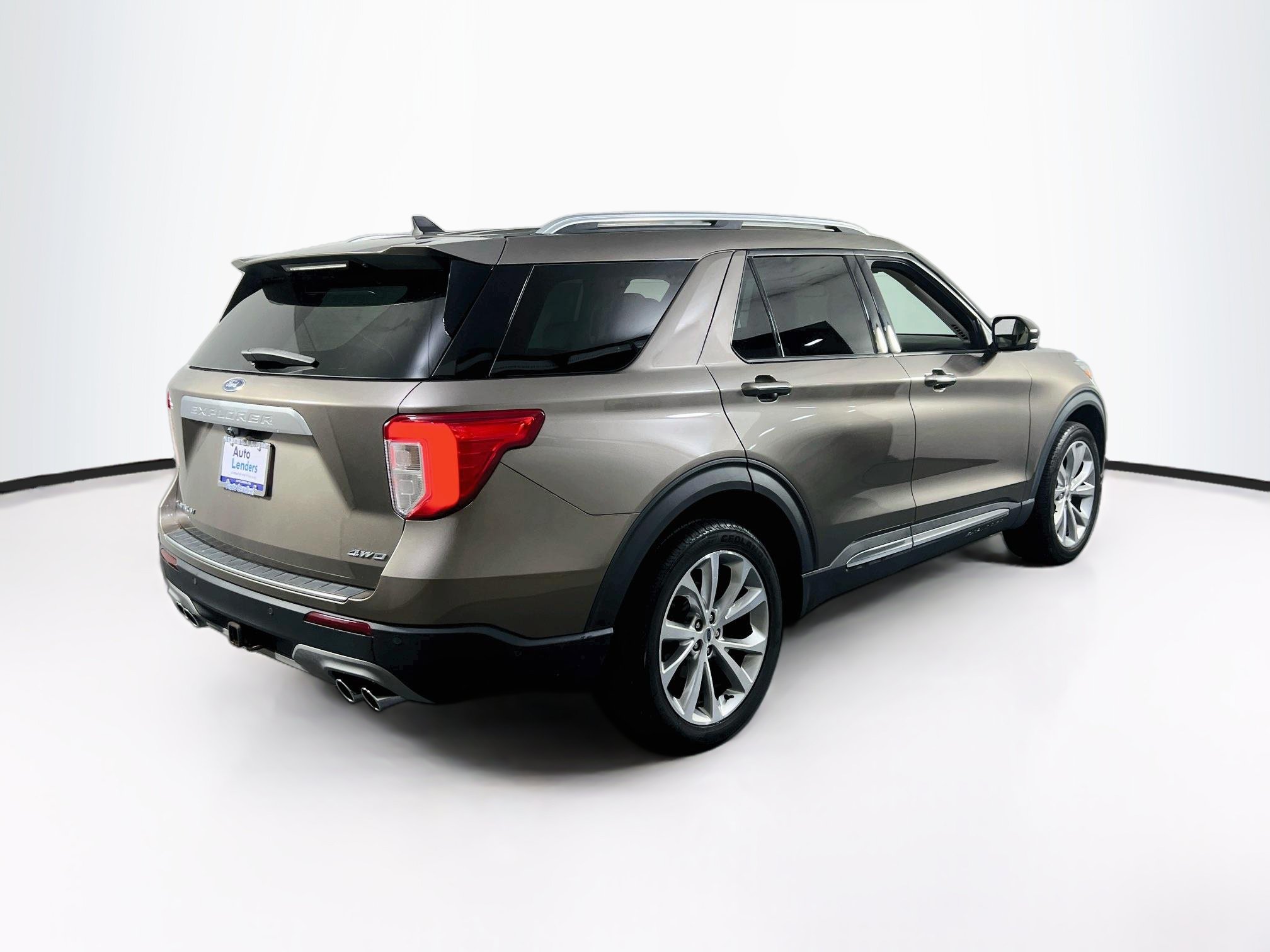 Used 2021 Ford Explorer Platinum w/ Equipment Group 601A AWD/4WD image 5