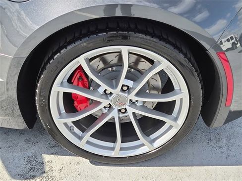 Used 2018 Chevrolet Corvette Grand Sport image 12