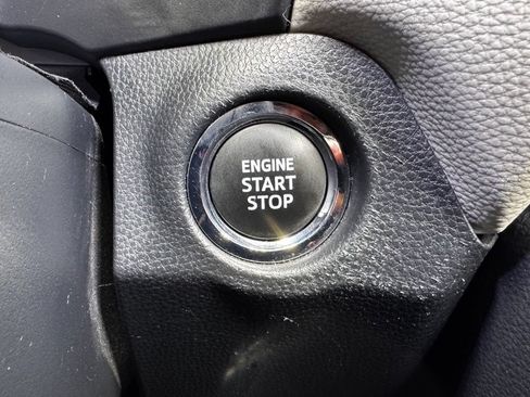 Used 2023 Toyota RAV4 XLE AWD/4WD image 29