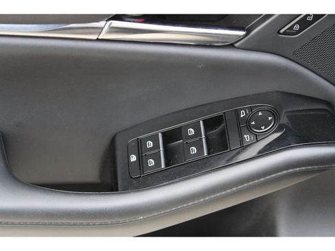 Used 2024 MAZDA MAZDA3 s image 17