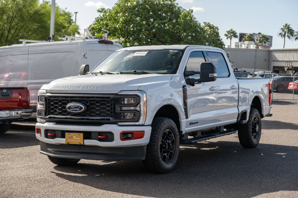 Used 2023 Ford F250 XLT w/ XLT Premium Package AWD/4WD image 3