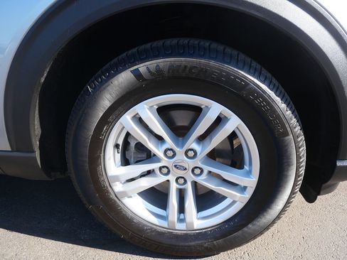 Used 2020 Ford Explorer XLT w/ Equipment Group 202A image 39