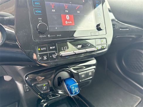 Used 2017 Toyota Prius Four image 21