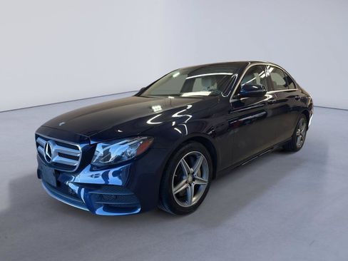Used 2017 Mercedes-Benz E 300 4MATIC image 3