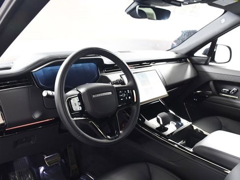 Used 2025 Land Rover Range Rover Sport Dynamic SE image 12