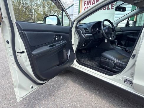 Used 2013 Subaru Crosstrek 2.0i Limited AWD/4WD image 9