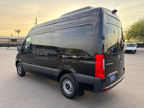 Used 2025 Mercedes-Benz Sprinter 2500 image 6