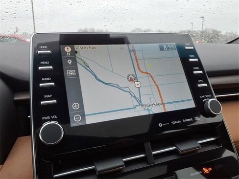 Used 2020 Toyota Avalon Limited image 21