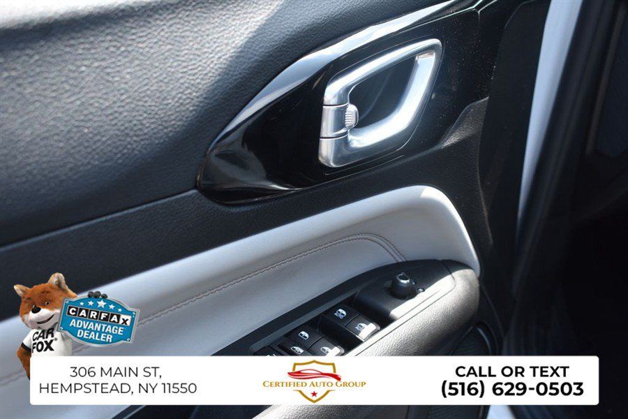 Used 2025 Jeep Compass Limited AWD/4WD image 12