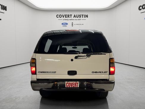 Used 2005 Chevrolet Suburban LS w/ Preferred Equipment Group image 4