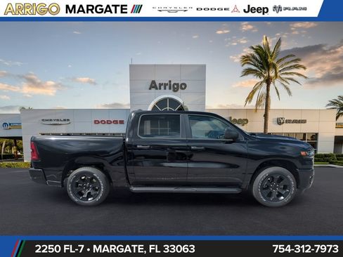 New 2026 RAM 1500 Express AWD/4WD image 4