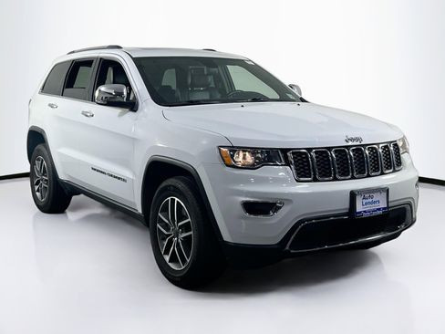 Used 2022 Jeep Grand Cherokee Limited image 3
