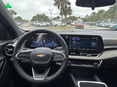 New 2026 Chevrolet Equinox LT w/ Convenience Package II image 16