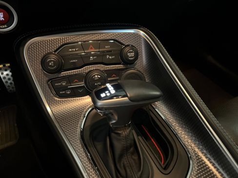 Used 2016 Dodge Challenger SRT Hellcat image 21