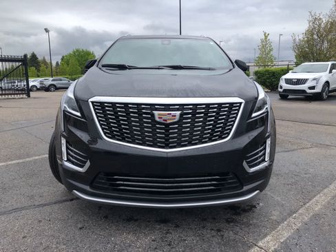 Used 2024 Cadillac XT5 Premium Luxury AWD/4WD image 2