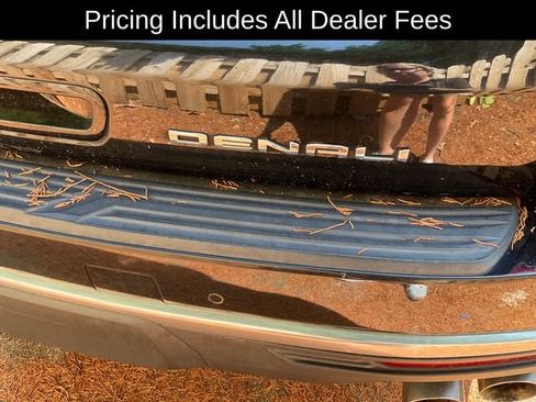 Used 2021 GMC Yukon XL Denali AWD/4WD image 6