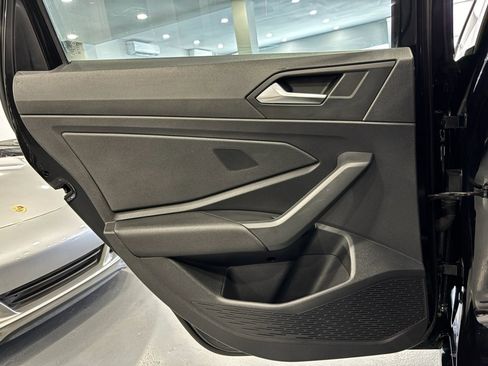 Used 2019 Volkswagen Jetta R-Line FWD image 34