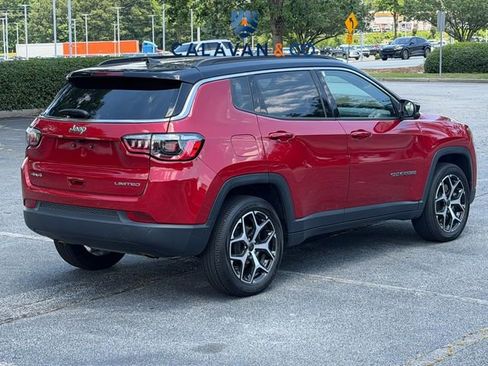 Used 2025 Jeep Compass Limited AWD/4WD image 4