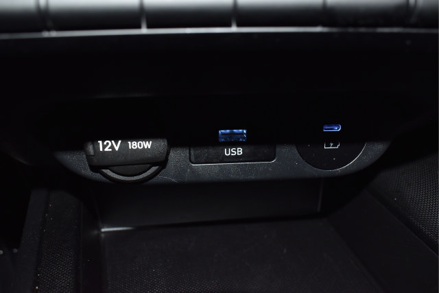 Used 2026 Hyundai Elantra SE FWD image 24