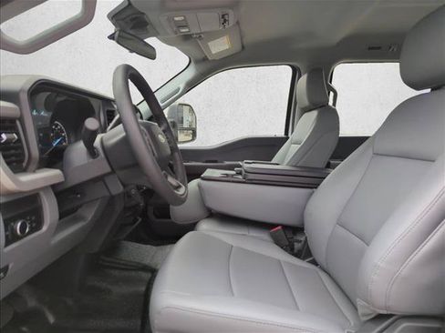 New 2026 Ford F250 XL RWD image 4