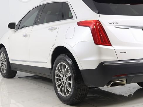 Used 2017 Cadillac XT5 Luxury w/ Driver Awareness Package image 23