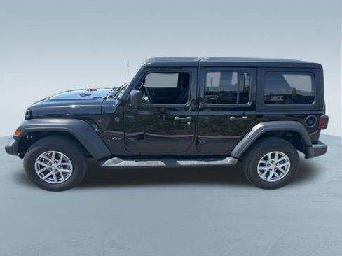 Used 2023 Jeep Wrangler Sport S image 12