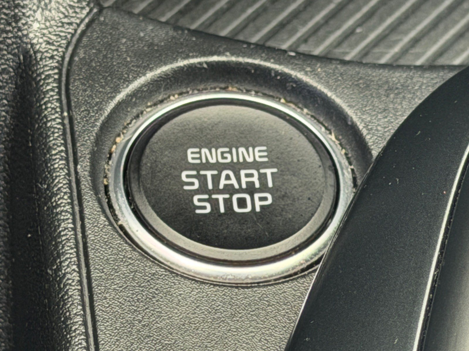 Used 2025 Kia K4 FWD image 33